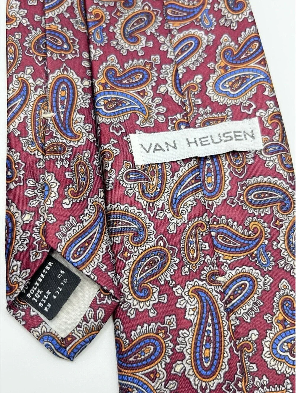 Van Heusen Tie Paisley  Classic Red Retro 3.5 X 56  T108 Silk Poly